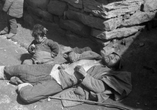 直视悲惨历史1942河南大饥荒惨况