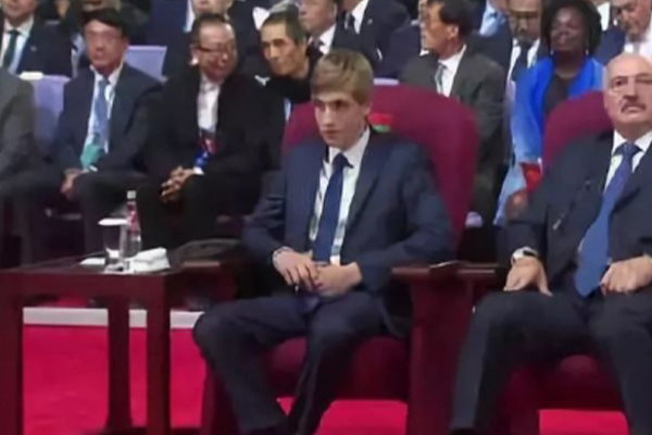 白俄罗斯总统儿子【相关词_ 白俄罗斯总统小儿