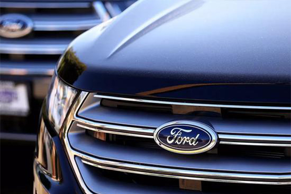 晒照为大s庆生,汪小菲夫妇结婚八年恩爱如初