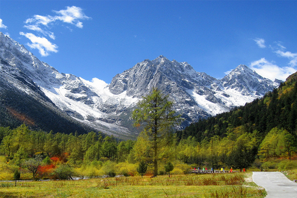 四川调整工会慰问标准,逢节假日必须发放节日