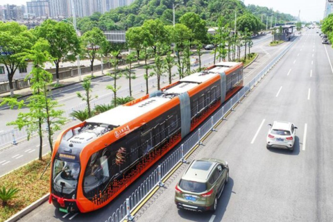 中国制造全球首列,智轨列车开始试运行