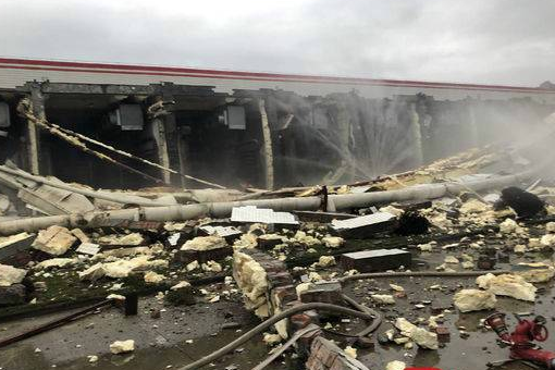 四川厂房液氨泄漏,消防车辆供水不足