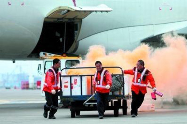 社会新闻热点_最新社会新闻_社会事件