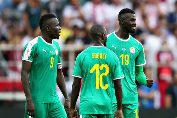 整个世界杯全乱了,日本塞内加尔强势上线