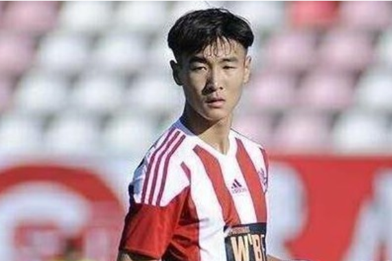 如何评价贾天子的,贾天子足球实力强吗?