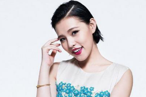 与谢依霖宣布结婚相关的文章