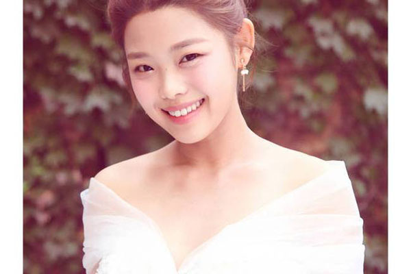 王莎莎晒婚纱照,“莫小贝”这是要结婚了?