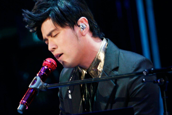 网易云下架周杰伦,因版权到期正在力争续约