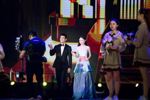 红海获最佳影片,现场群星汇集