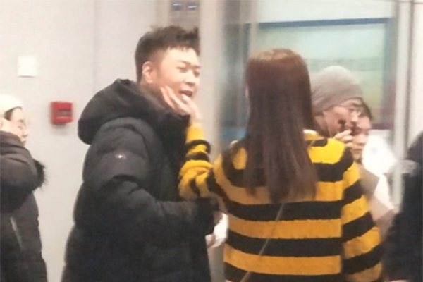 沈梦辰杜海涛摸脸杀,无惧旁人眼光怒开高甜模