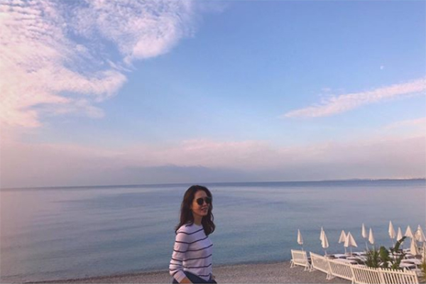 孙艺珍现身生日趴,除了那一身酷酷的穿搭之外