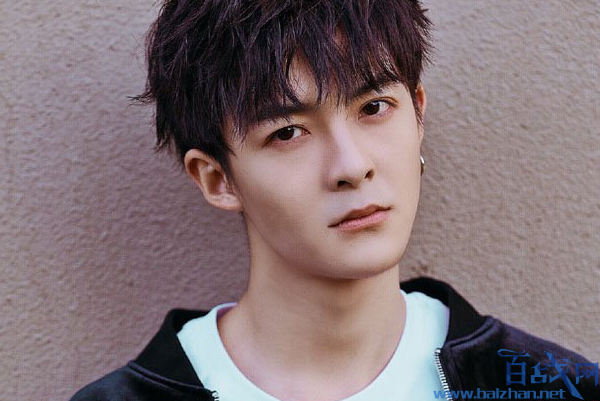 管栎父母是聋哑人吗?管栎家庭背景资料介绍