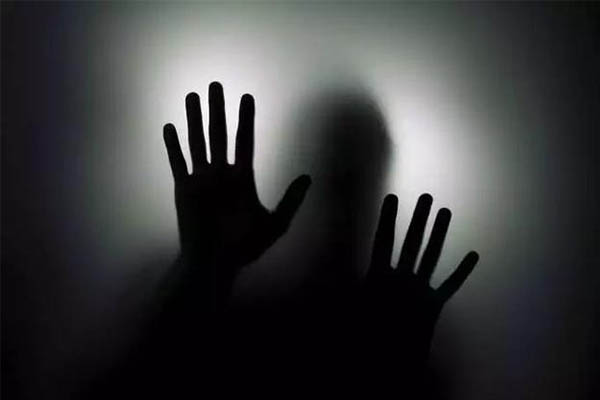 奔驰女车主录音曝光,现在不要打官腔