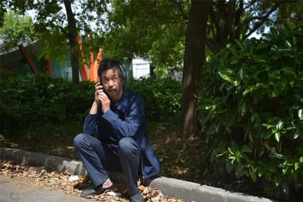 流浪主播获赏数十万,想要回到以前的生活轨道