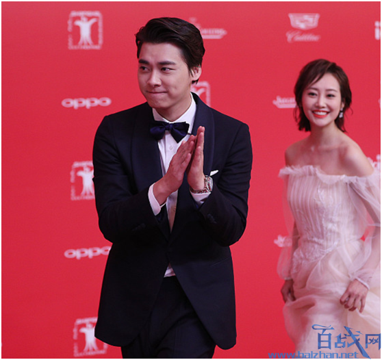 李易峰李纯公布恋情,穿同款外套互动亲密,可惜这些都不是真的