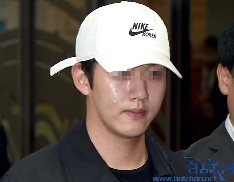 具荷拉前男友获释后发文反省道歉 目的在于宣传新美发店?